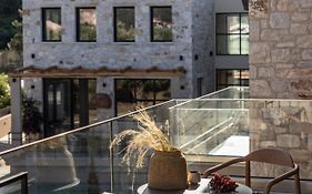 Nikoleta Luxury Villa
